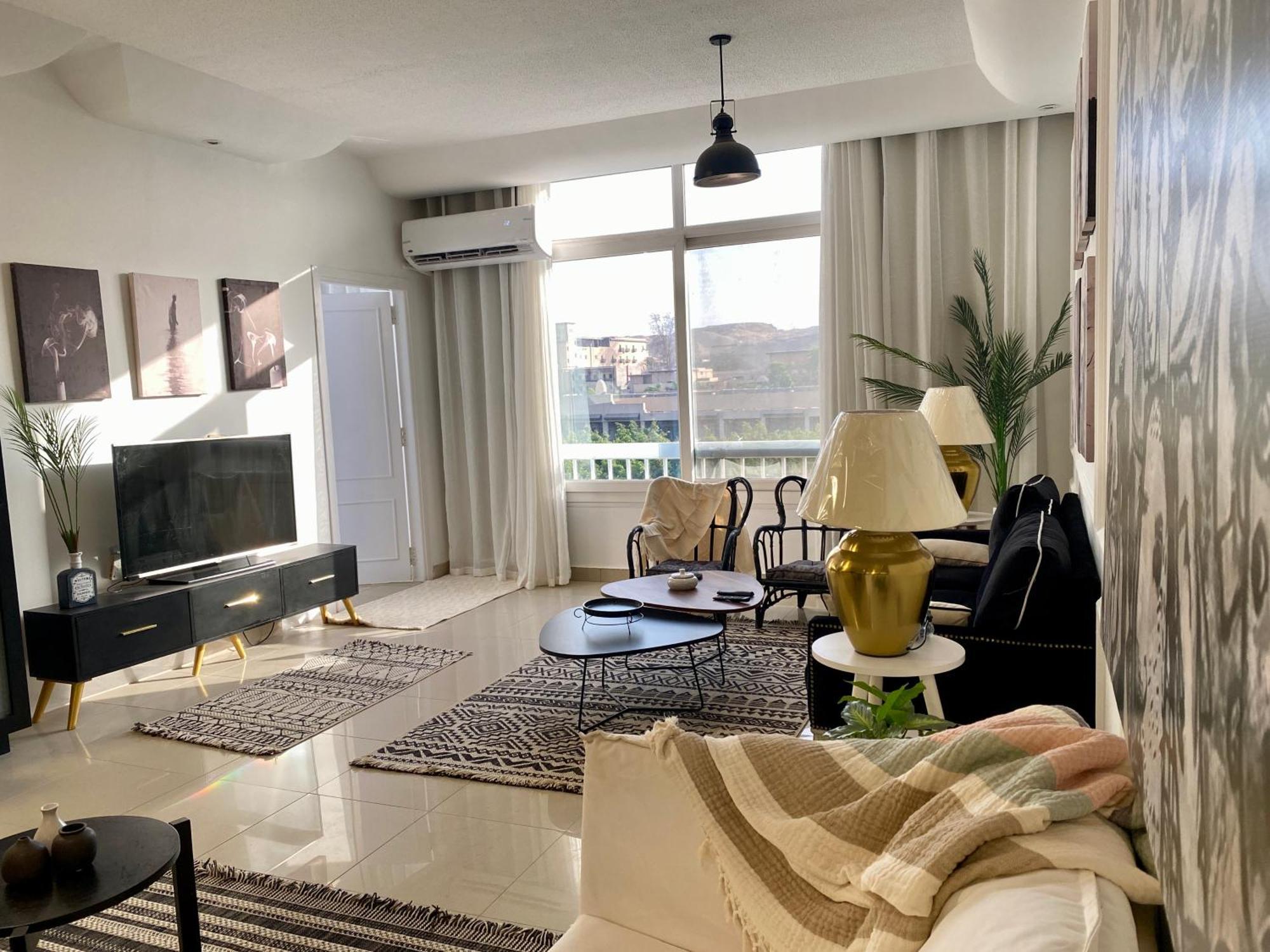 The Pyramid Area Vibe Apartment Cairo Exterior photo